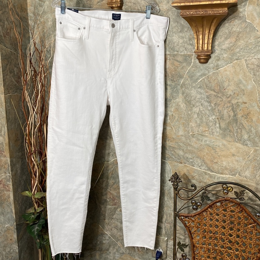 J.Crew 🌹 white high-rise skinny jeans size tag 33